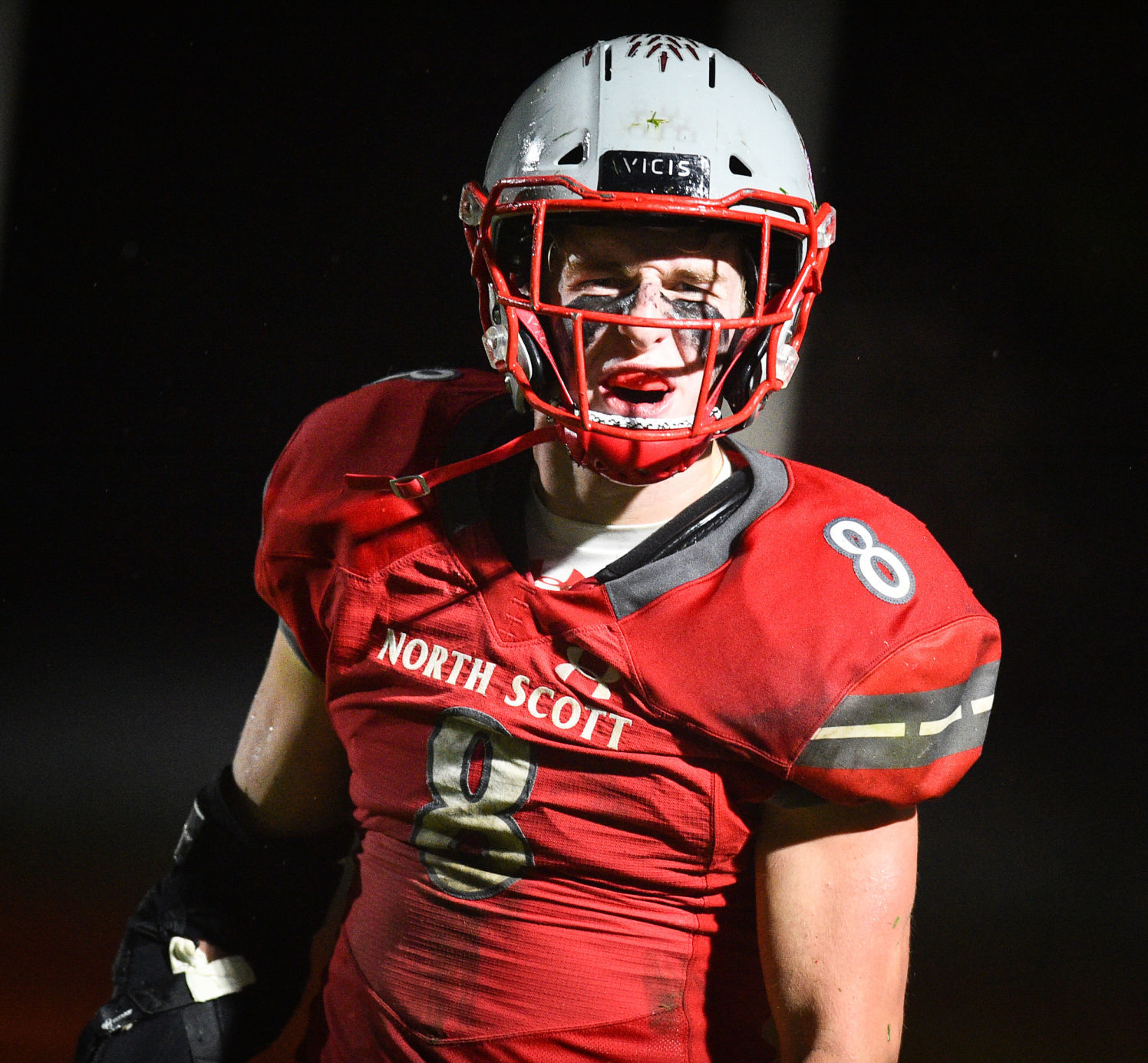 110119-qct-spt-ns-xavier-fball-045a.jpg